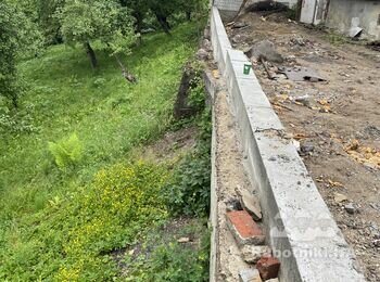 Підпірна стінка 25 м довжини,1,8 м висоти