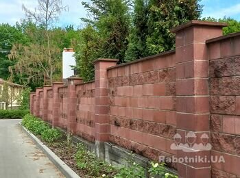 Кладка забора