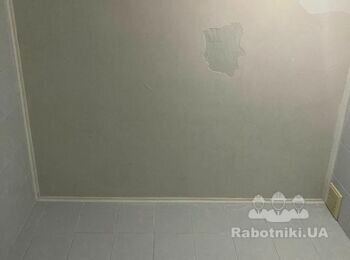 Шпаклівка стелі у ванні