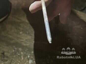 Знести сміття з низького чардаку і скласти в мішки