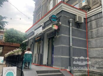 Ремонт фасаду, фарбування, демонтаж старих вивісок.
