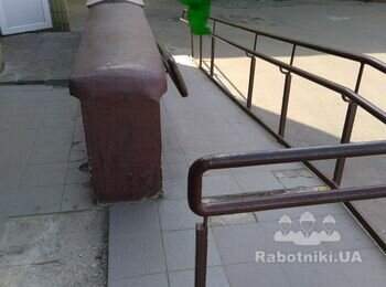 Укладання плитки на ступені