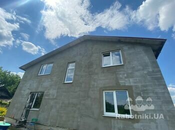 Підшива покрівлі часного будинку