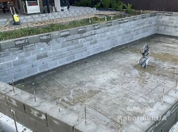 Потрібна штукатурка басейну 40м кв
