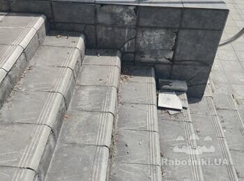 Ремонт вхідних ступенів та фасаду