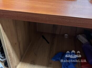 Закріпити грошовий ящик