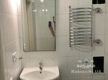 Ремонт у ванній кімнаті (плитка і сантехніка)