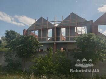 Нужно сделать кровлю