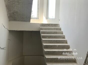 Укладка плитки на ступени