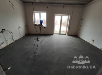 Монтаж клейового кварцвініла