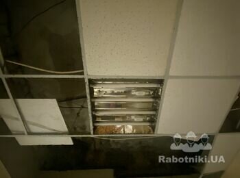 Ремонт потолка Армстронг
