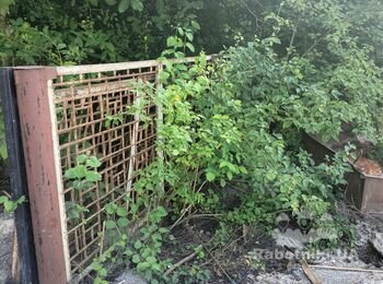 Забор з дерева та монтаж воріт