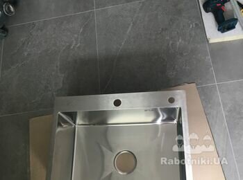 Потрібно зробити отвір в мийці з нержавійки під змішувач