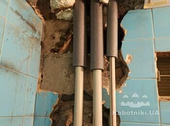 Замена отбитой плитки в ванной, 1,5 м.кв