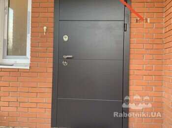 Закладання дверного отвору та подальша робота