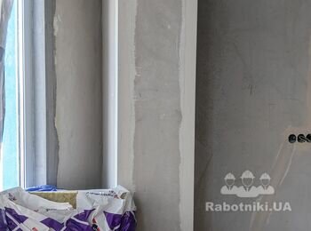 Підготовка стін під поклейку шпалер (шпаклівка) і поклейка шпалер