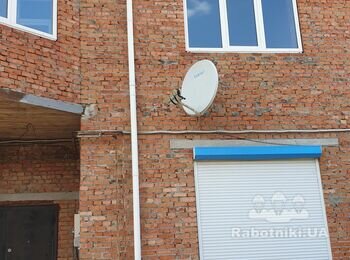 Ремонт підшиви звисів даху
