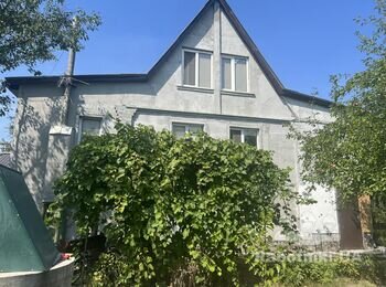 Нанесення фасадної штукатурки короїд