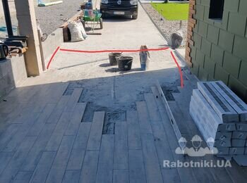 Покласти плитку (15 кВ. м) на вулиці під навісом