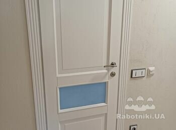 Установка міжкімнатних дверей