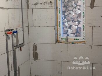 Поклейка та армування стін стіродуром та монтаж дерев'яної вагонки.