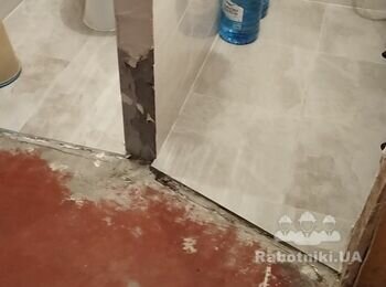 Двері для ванної та туалету