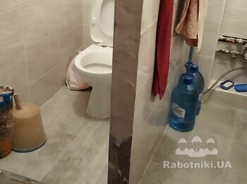 Двері для ванної та туалету