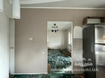 Демонтаж ламінату, шпалер, підготовка під малярку фарбування