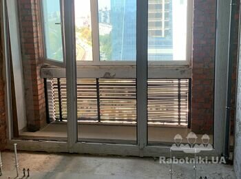 Встановити віконну /балконну перегородку вихід на балкон