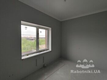 Укладка ламината 90 кв м, установка плинтуса