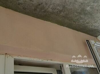 Укладання бруківки вагонки з дерева на балконі
