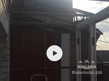 Устелить крышу балкона профнастилом 7этаж