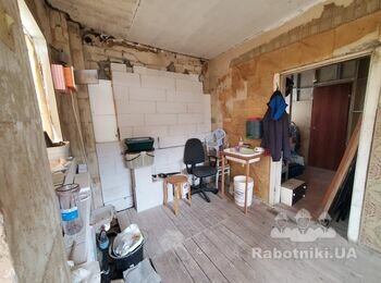 Демонтаж старого садового будинку у садовому товаристві
