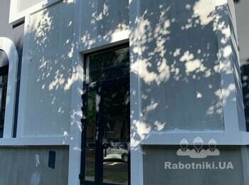 Залити бетон на вхідні групи, облюцвати сходи, улаштувати клінкерну пл