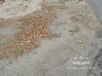 Укладка плитки на бетонные основание, установка столбов