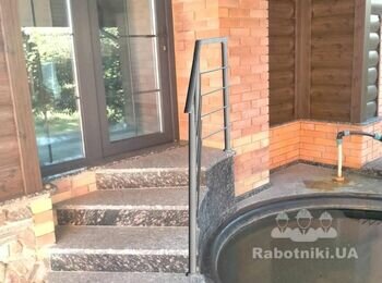 Перила и лестница из нержавейки.