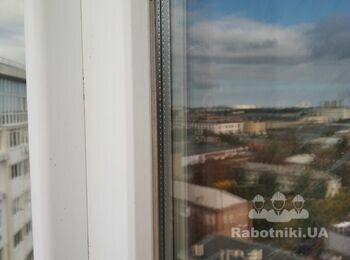 Утепление окон и поклейка внешней плёнкой