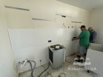 Демонтаж і укладання плитки 68м2