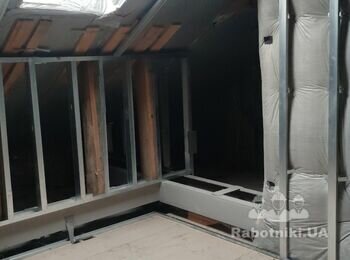Ремонт крыши и доустановка низа водостоков