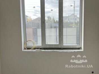 Встановлення підвіконня