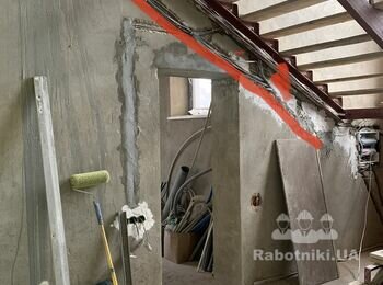 Отделка лестницы в частном доме