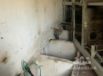 Потрібно виконати штукатурення , фарбування стін +400м2