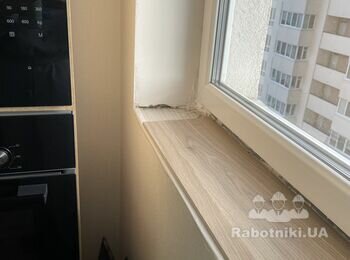 Монтаж підвіконь Werzalit