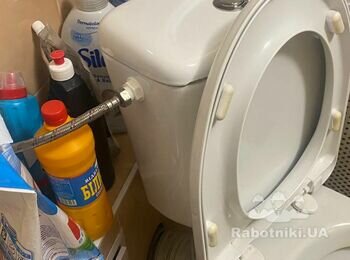 Демонтаж старого та установка нового унітазу