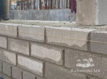 Влаштування армованої цегляної кладки стін