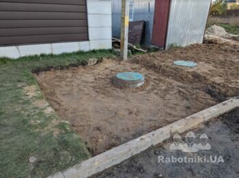 Відновити участок газону