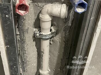 Монтаж водопровідних труб та каналізації
