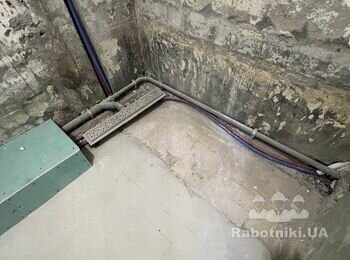 Укладка плитки 37 кв и изготовление поддона в душевой
