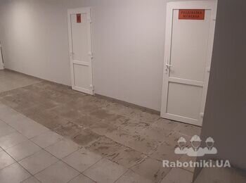 Переложить плитку в офисе