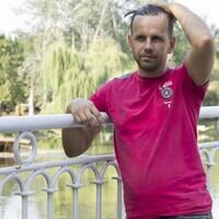 Мастер Олександр Снігур